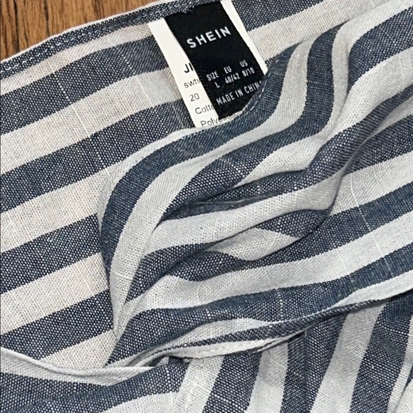 Soleia Striped Two-Piece Knot Front Cropped Top Bandeau and Shorts Large NEW - Picture 7 of 8